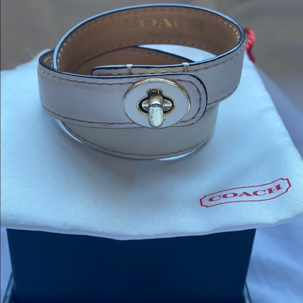 Coach turn lock double wrap white bracelet
